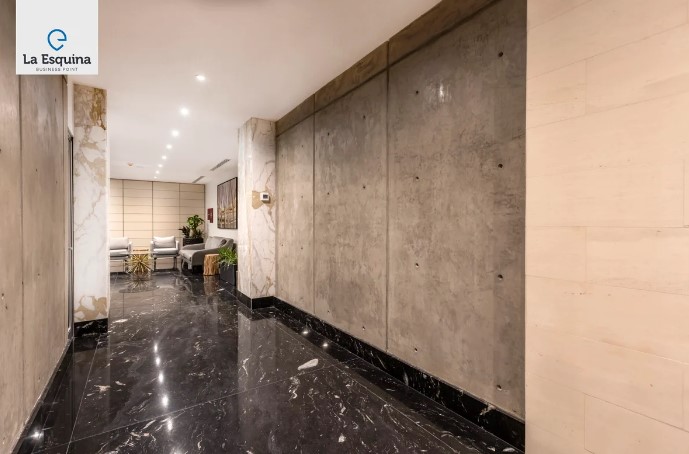 RENTA Oficinas, La Esquina Business Point, zona rio  $2,000 USD MENSUAL