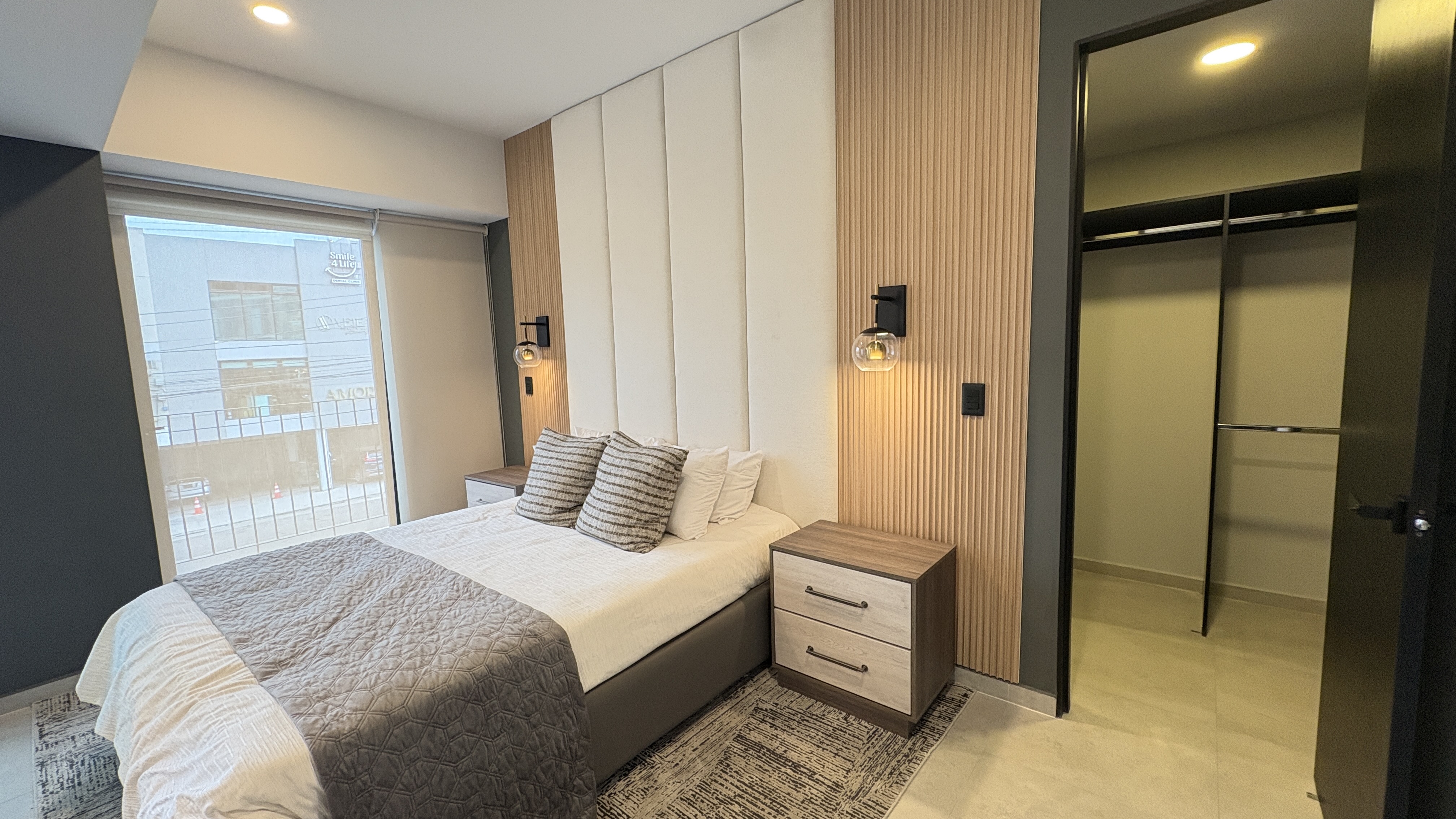 Black Eleven $ 259,584 USD*