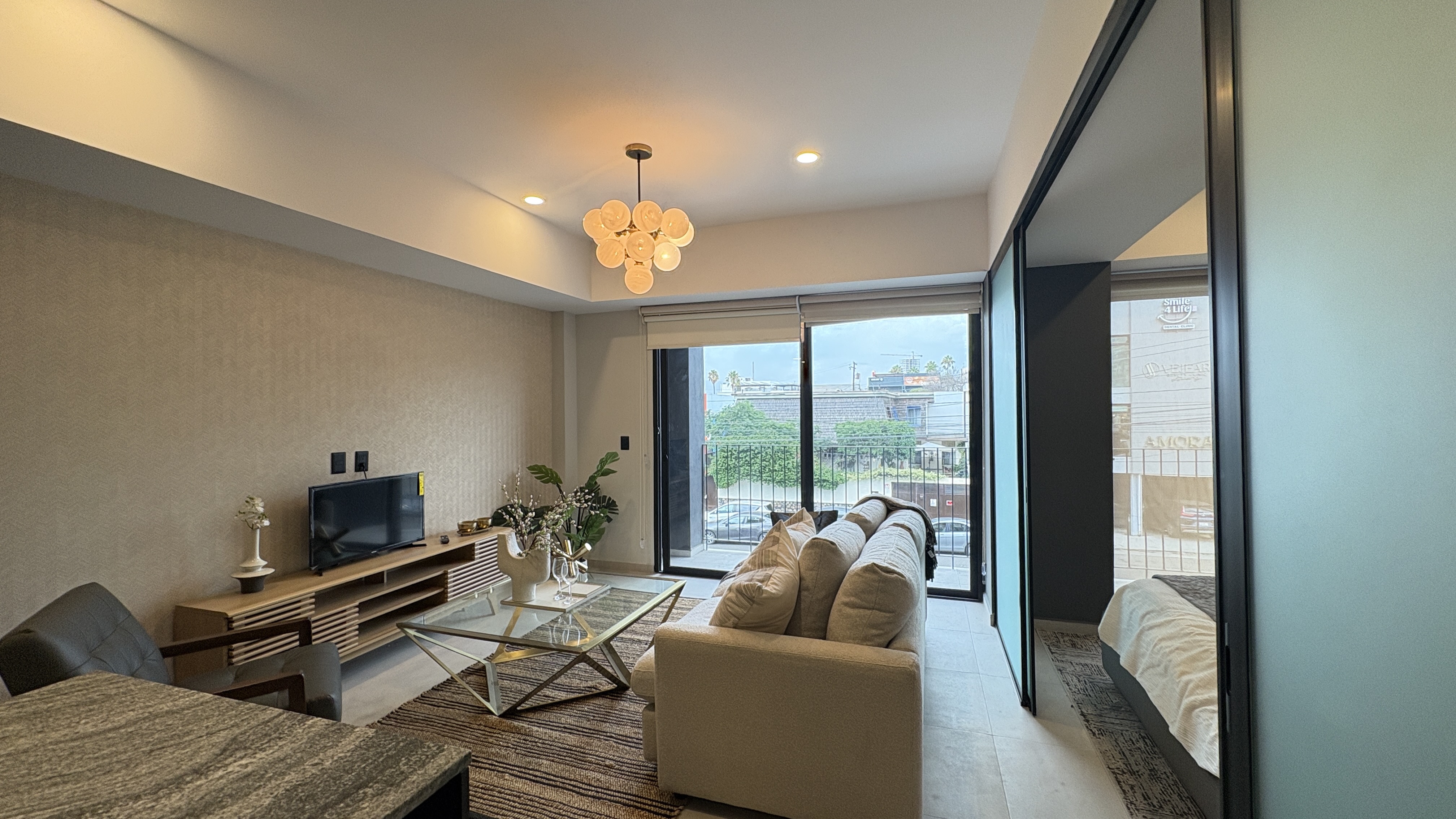 Black Eleven $ 259,584 USD*