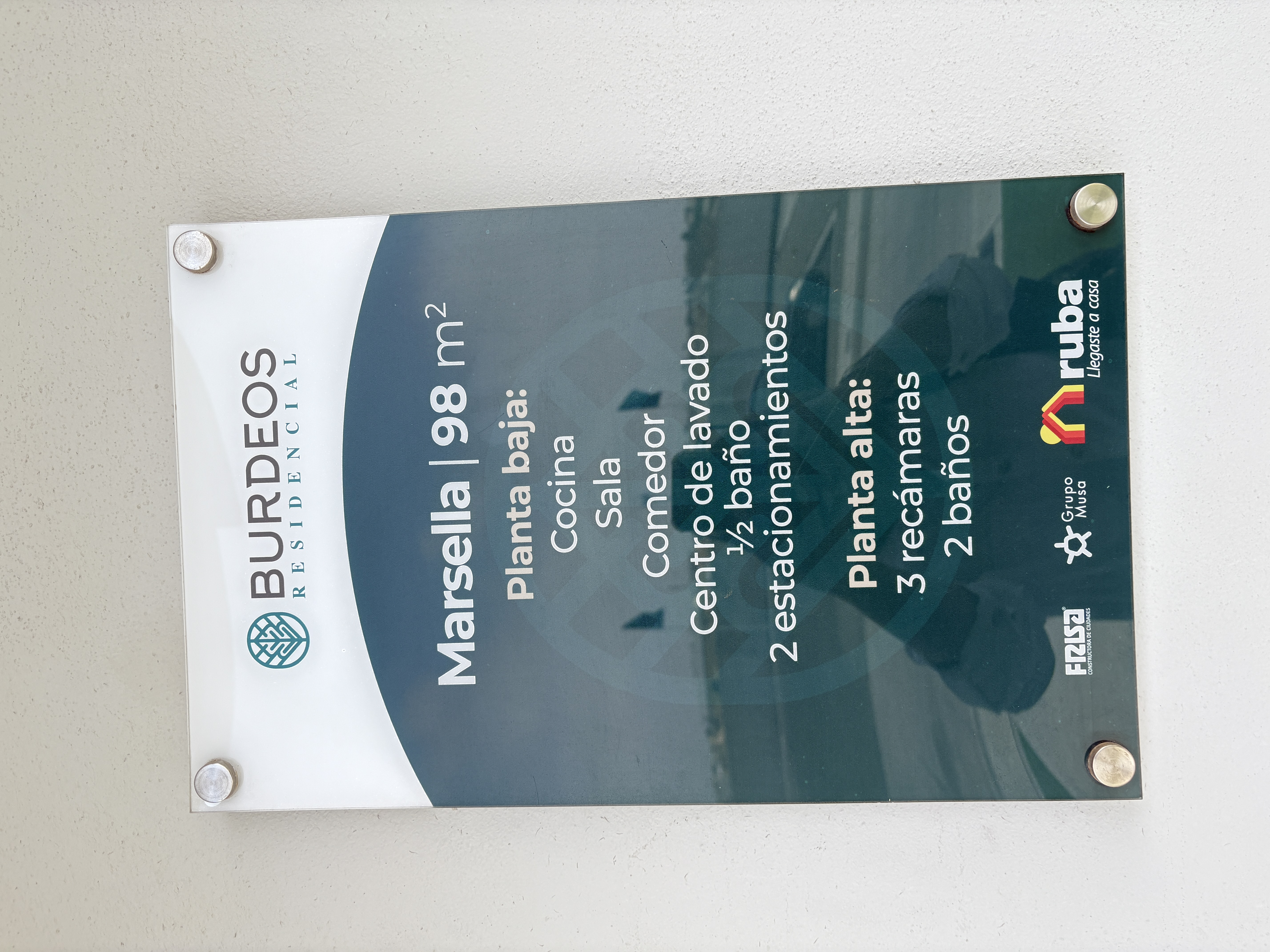 Burdeos desde $2,450,000 MXN