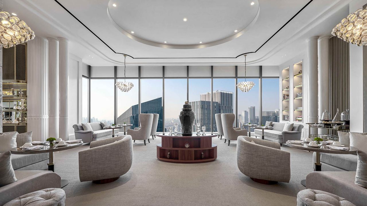 Presidential Room (150–250 m²)