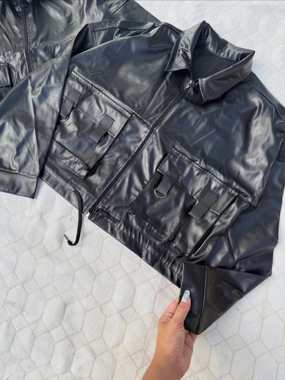 Campera de cuero sintético