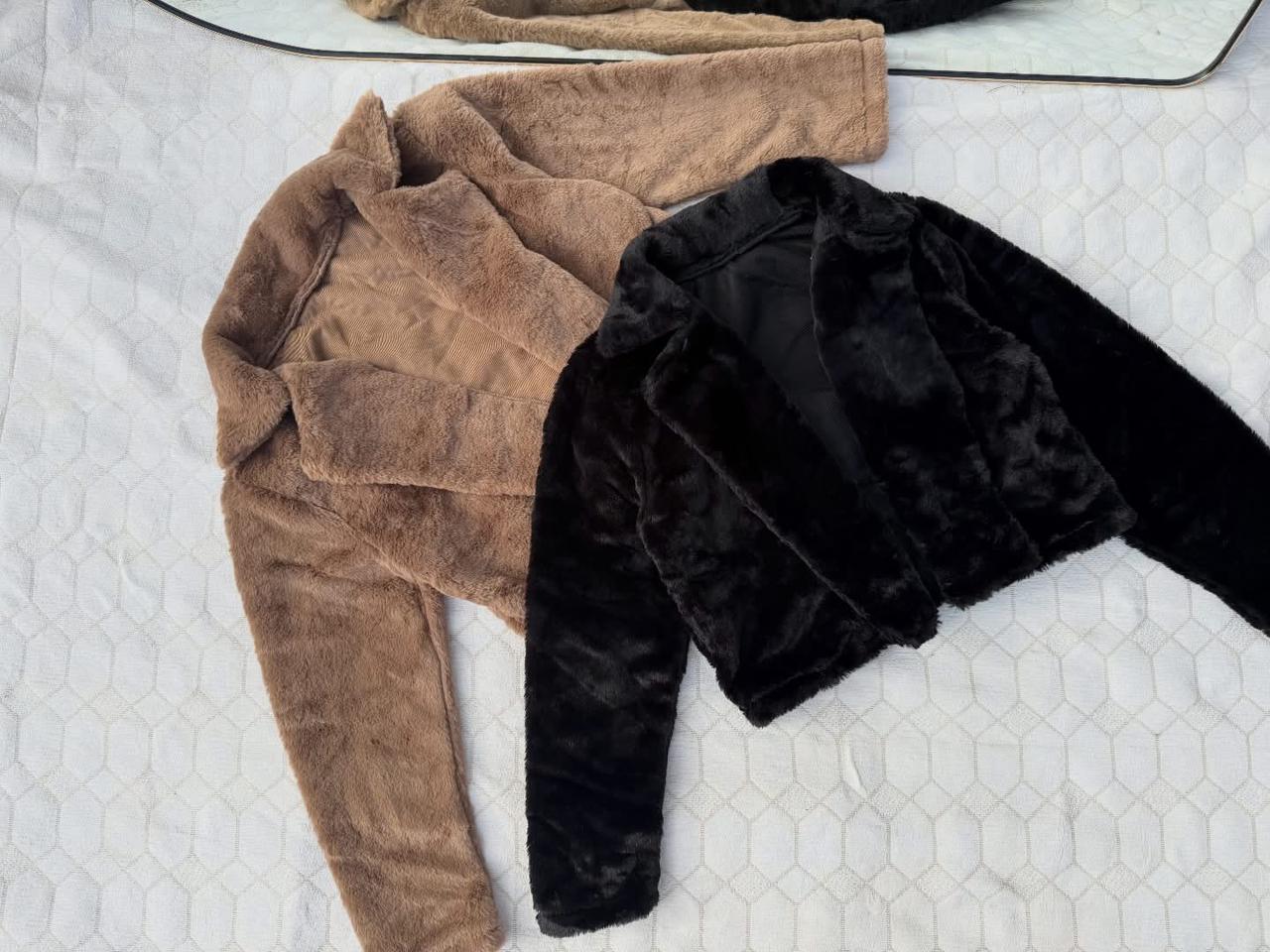 Campera de piel sintética