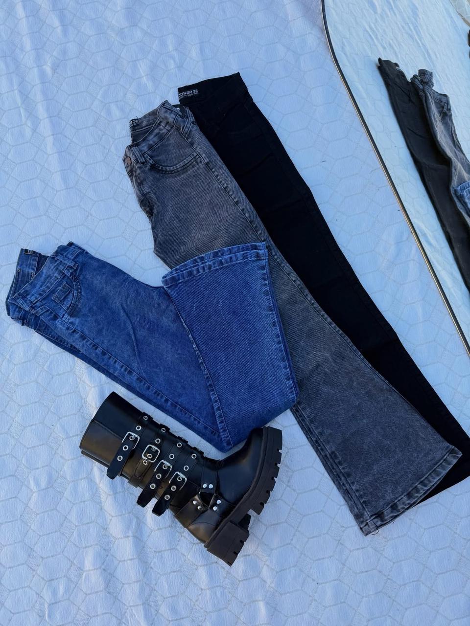 Set de Jeans Flare y Botines