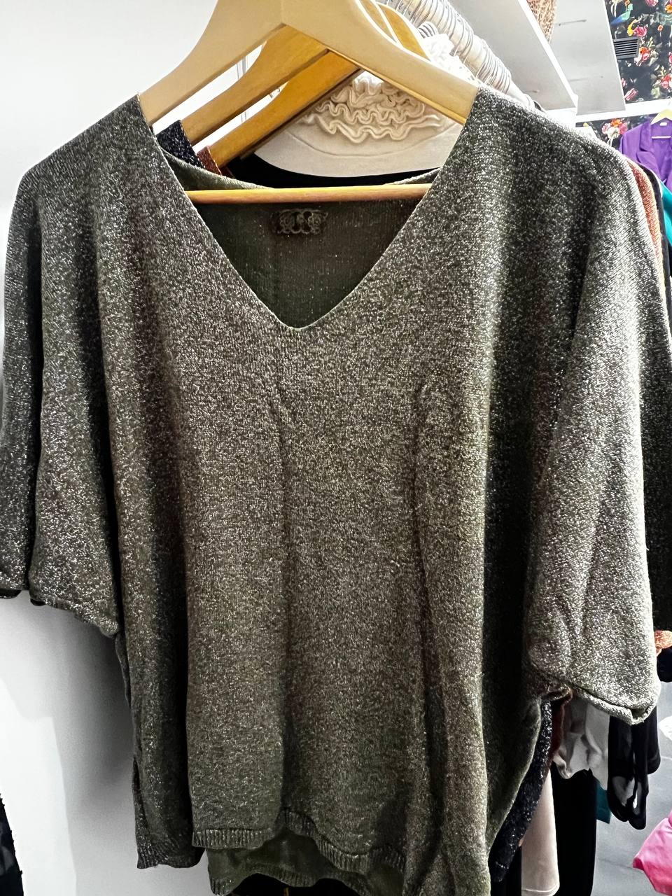 Pull gris à manches courtes