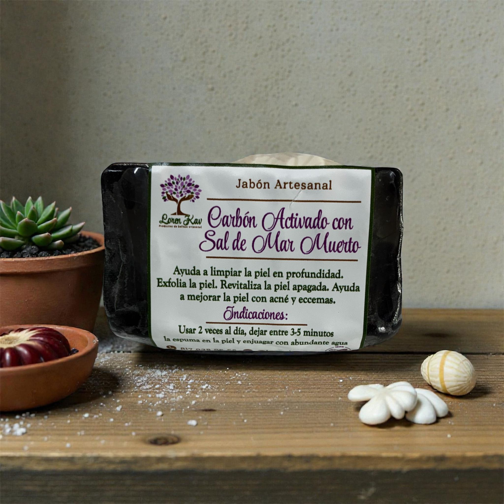 Jabón de carbón activado con Sal de mar muerto