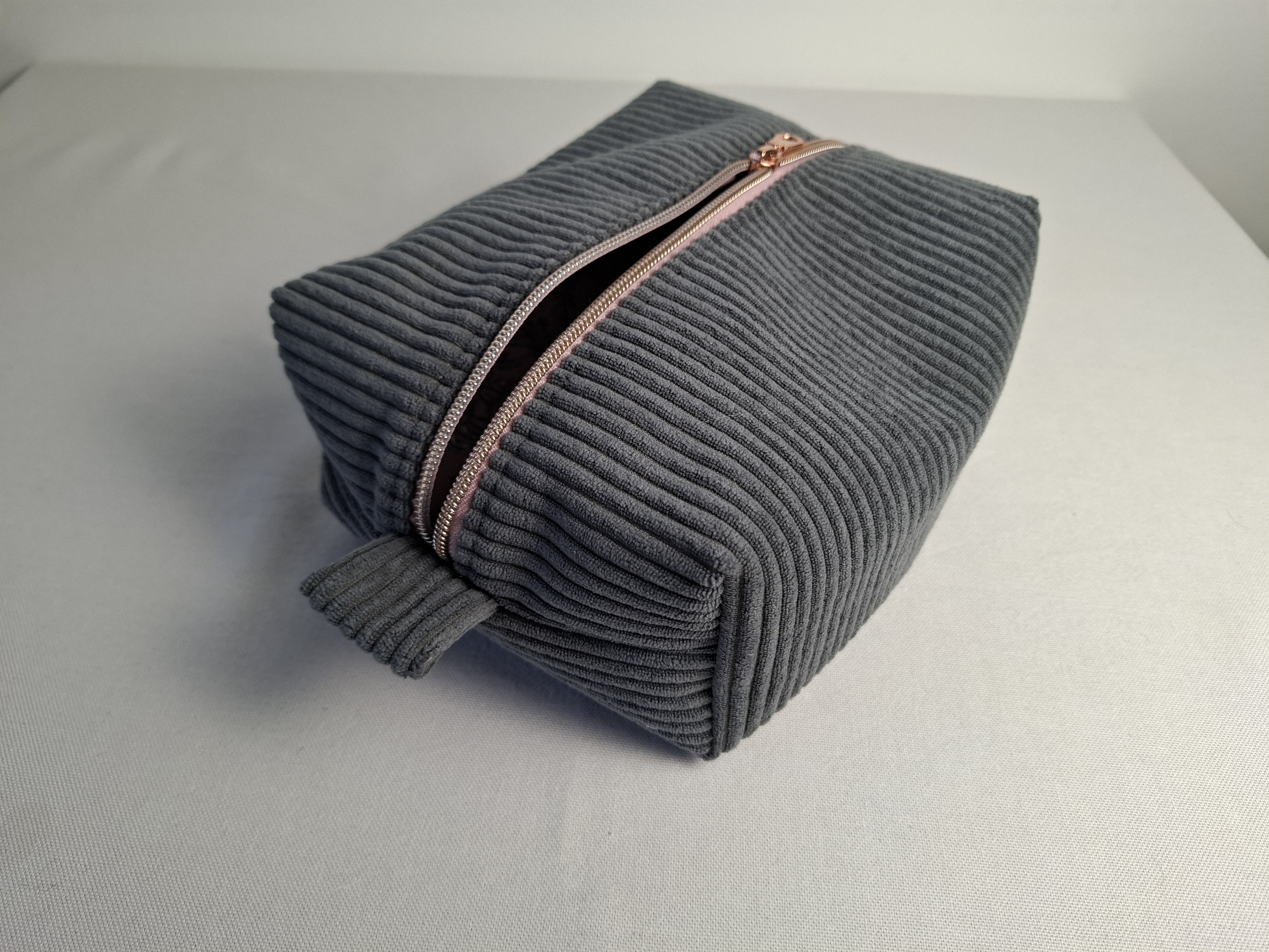 Trousse de toilette taille XL "Velours côtelé gris"