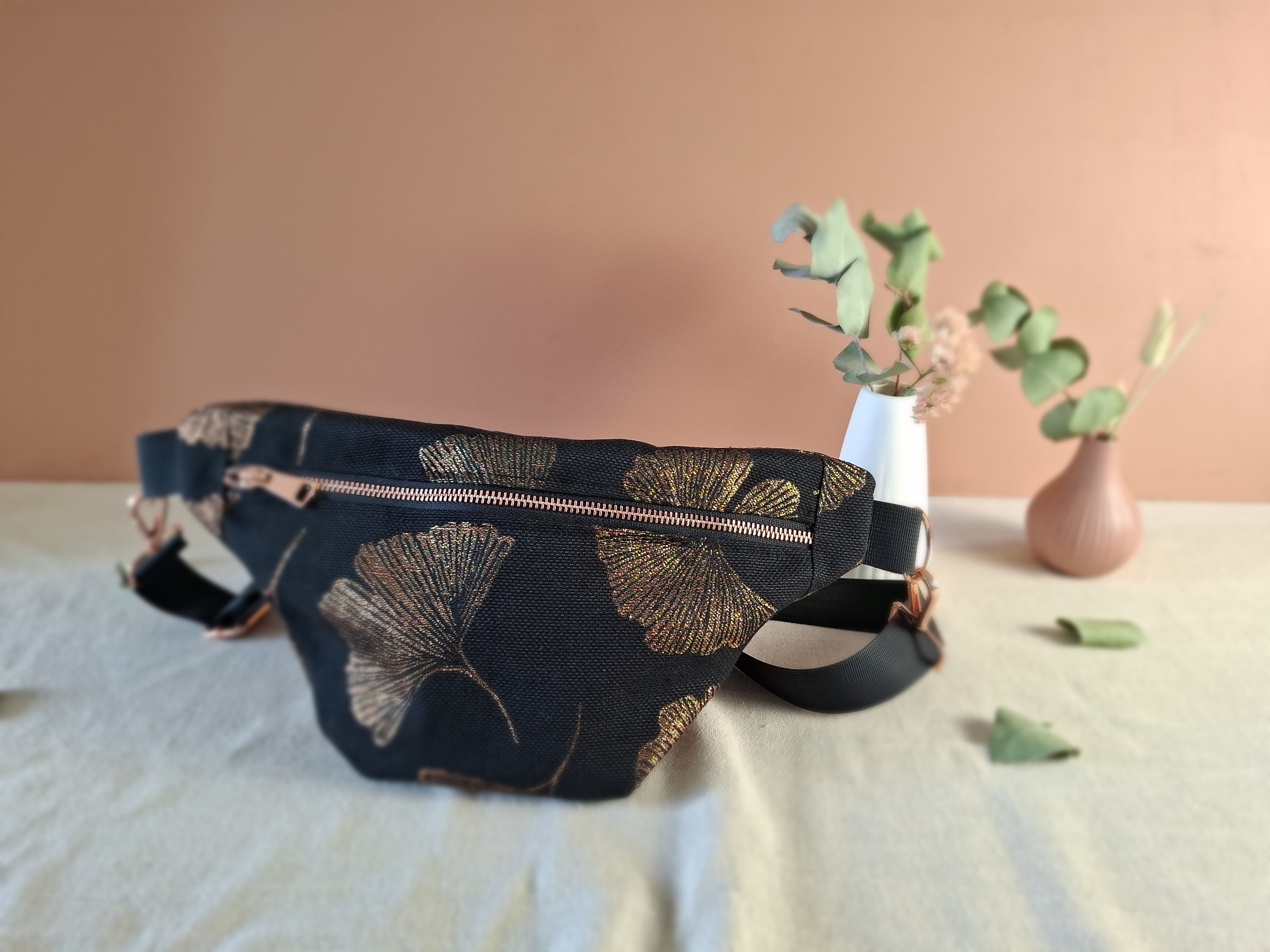 Banane "noire fleurs de ginko bronze"