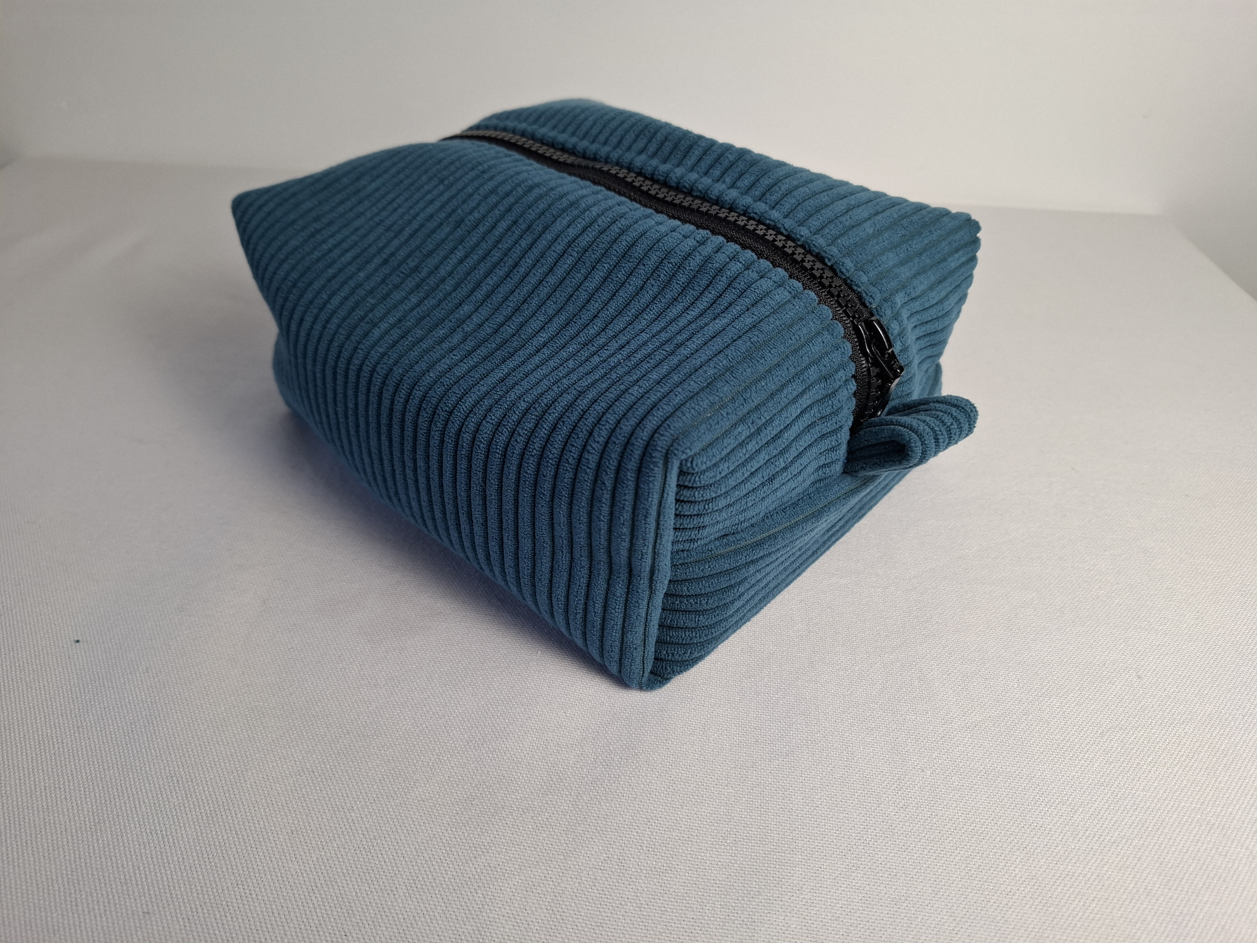 Trousse de toilette taille XL "Velours côtelé vert canard"