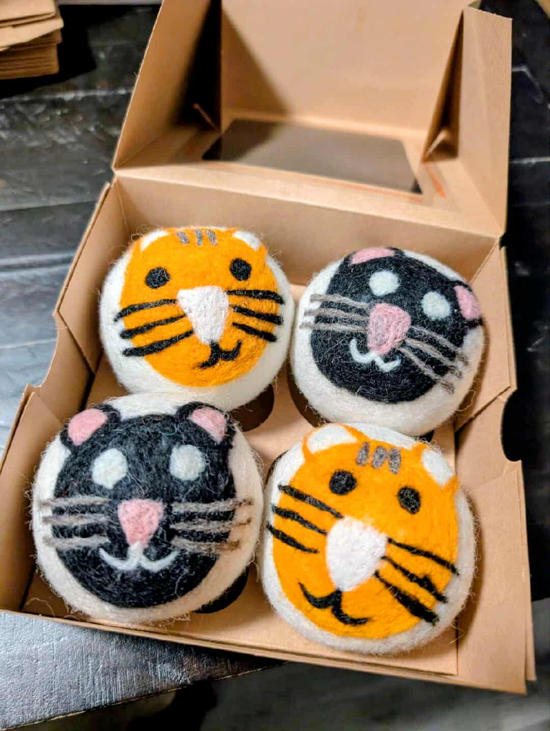 100% Wool Dryer Balls for Laundry – Natural, Anti-Static, 4-Pack -Cats