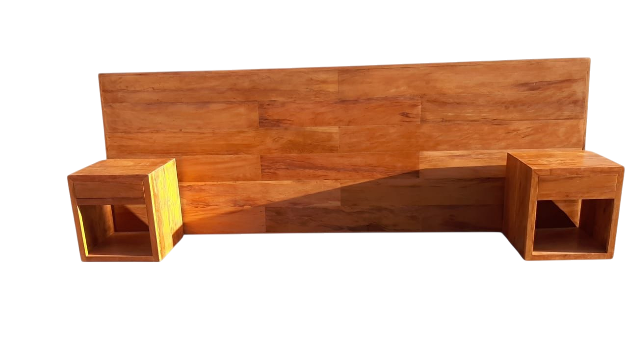 Painel de Cabeceira com Criado mudo