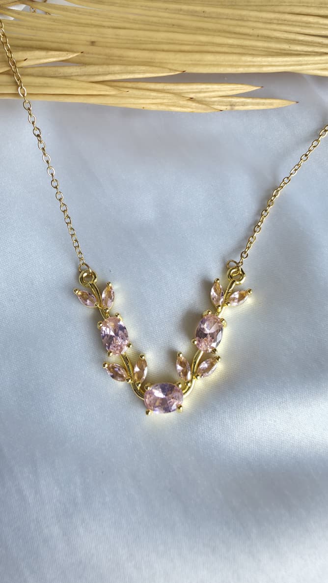 The Royal Tulip Chain