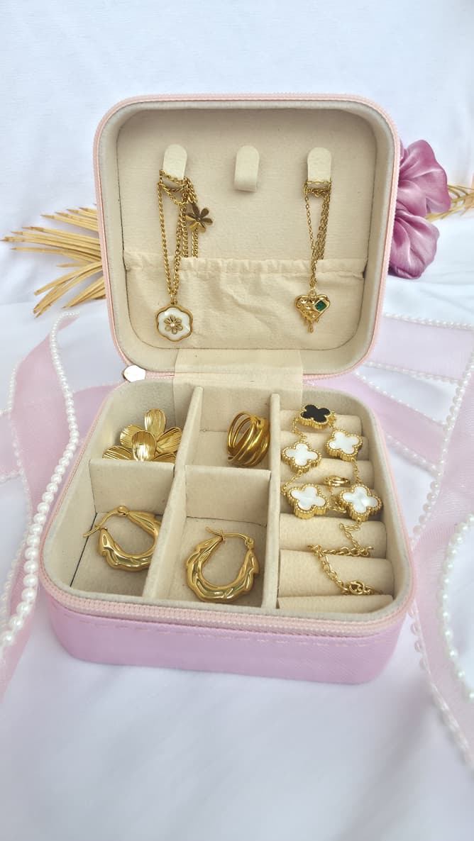 Pink Premium Hamper Box (7 items with free jewelry organizer