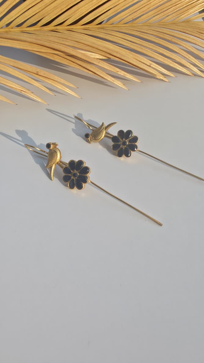 Birdie Bloom Black Ear Pins 