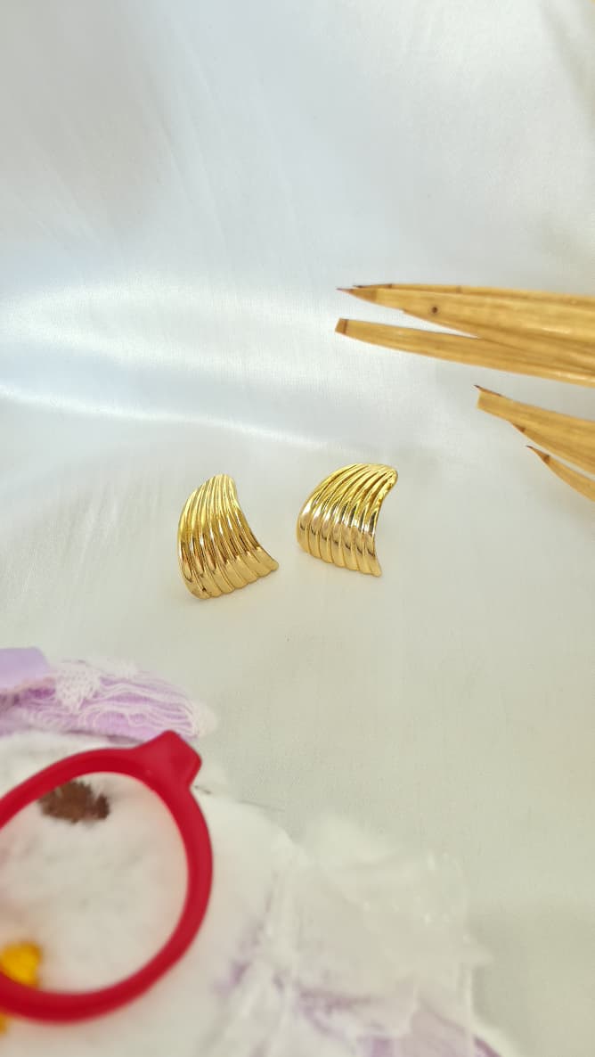 The Wavelet Studs
