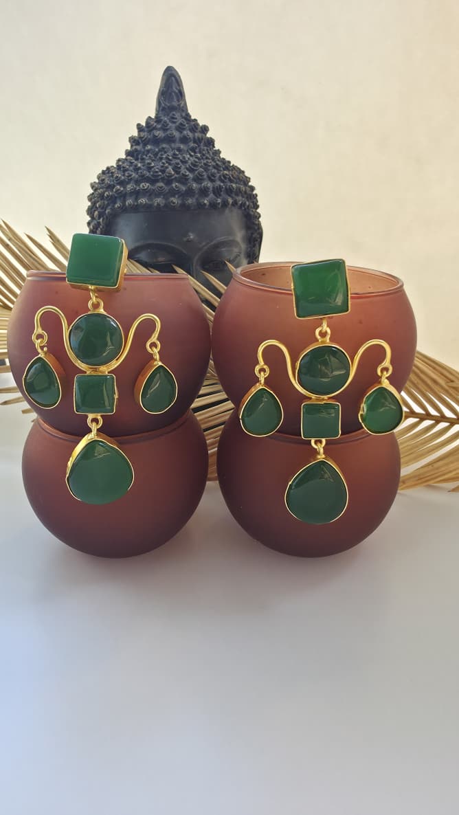 Elegant Emerald Empress Drops Earrings