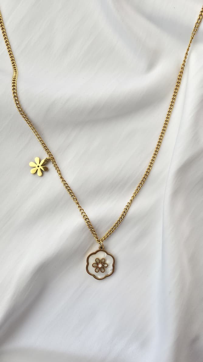 The Daisy Dream Necklace