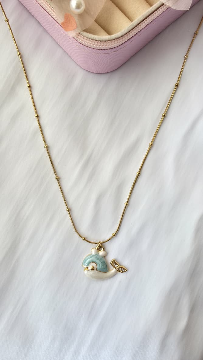 Charming Dolphin Pendant Necklace