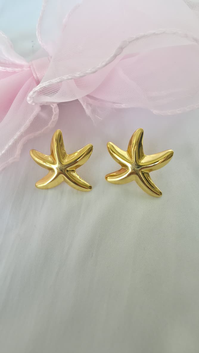 The Puffy Sea Star Studs