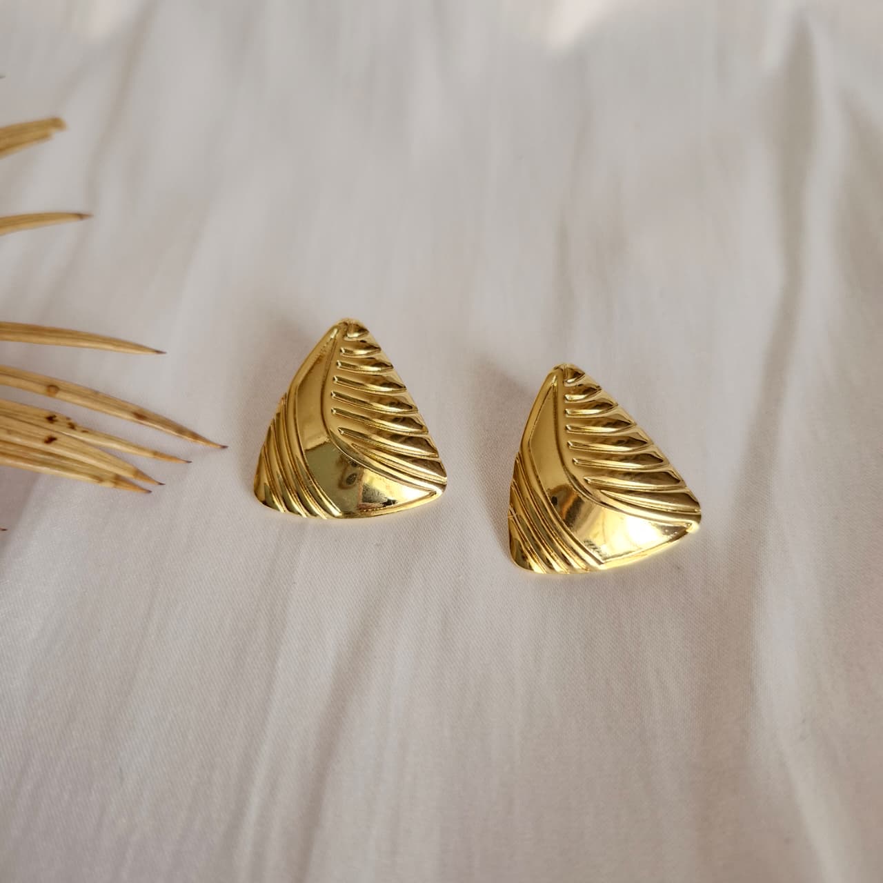 Vintage gold earrings