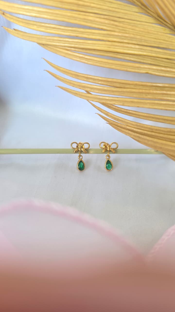 Minimalist Ribbon Droplets