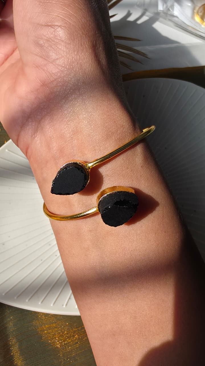 Druzzy Black Stone Cuff Bracelet
