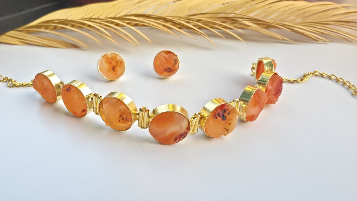 Peach Monalisa Stone Choker Set