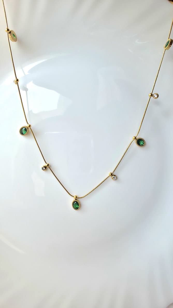 Emerald Dewdrops Necklace