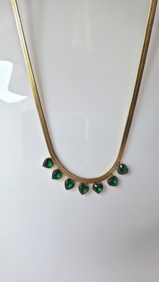 Emerald-hued drops Necklace