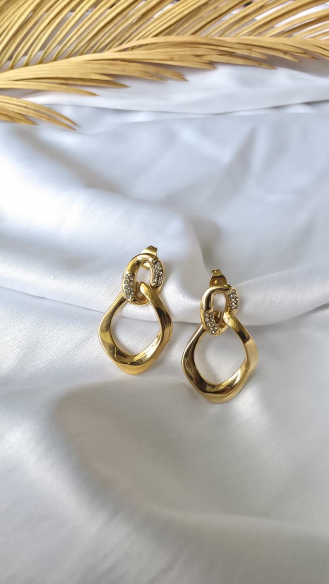 Elegant Gold-Tone Dangle Earrings