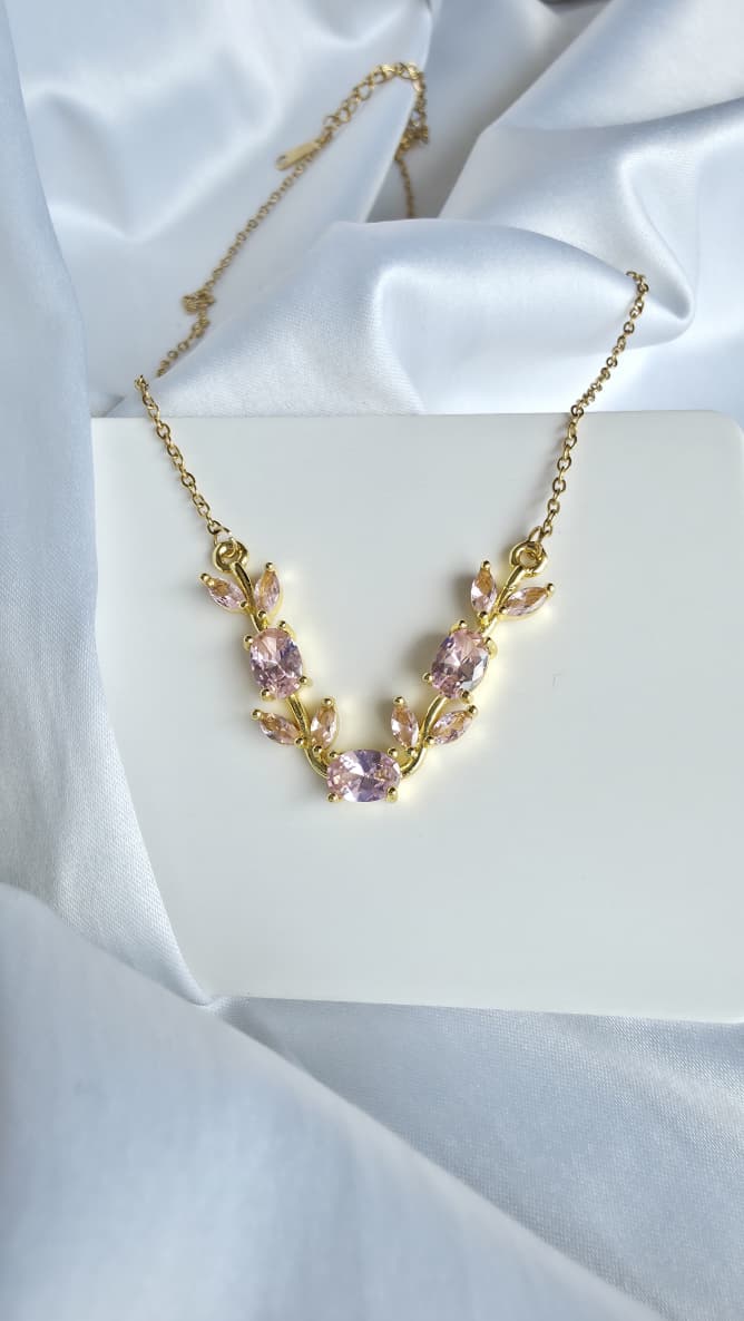 The Royal Tulip Chain