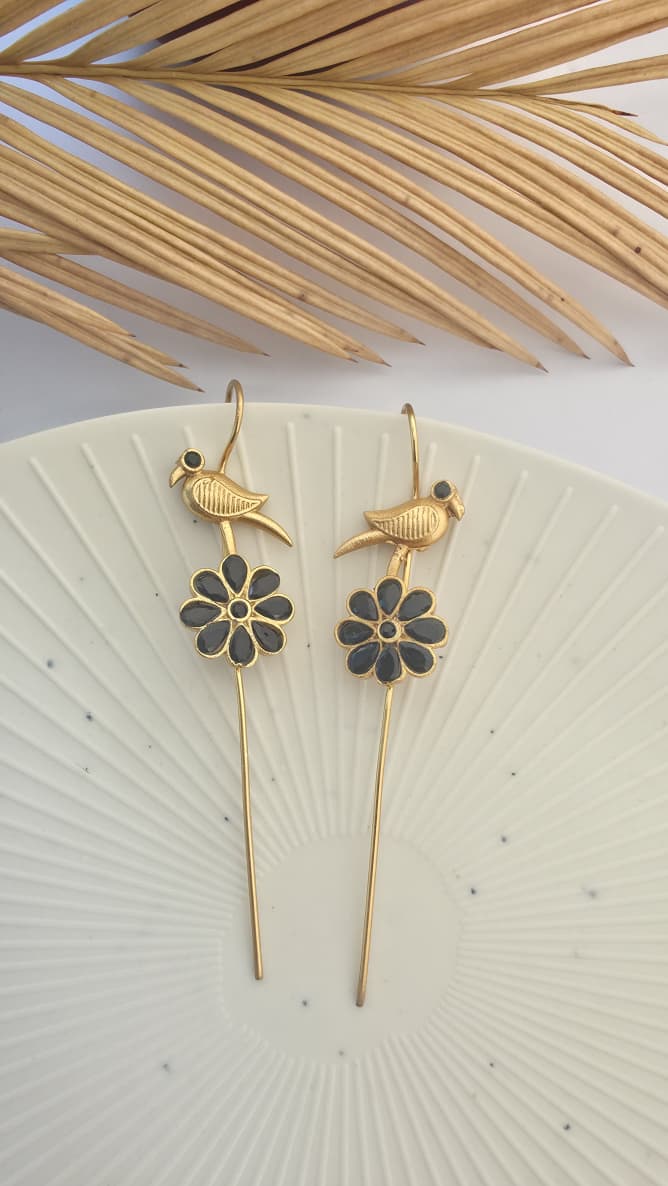 Birdie Bloom Black Ear Pins 