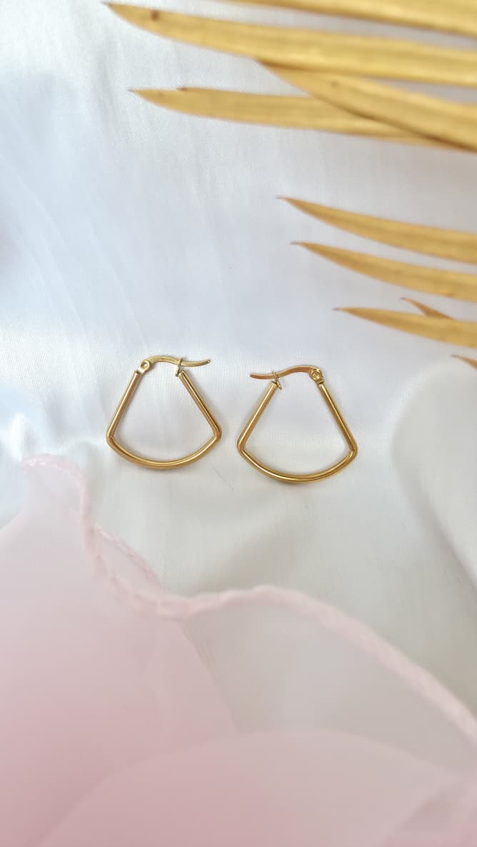 The Prism Hoops