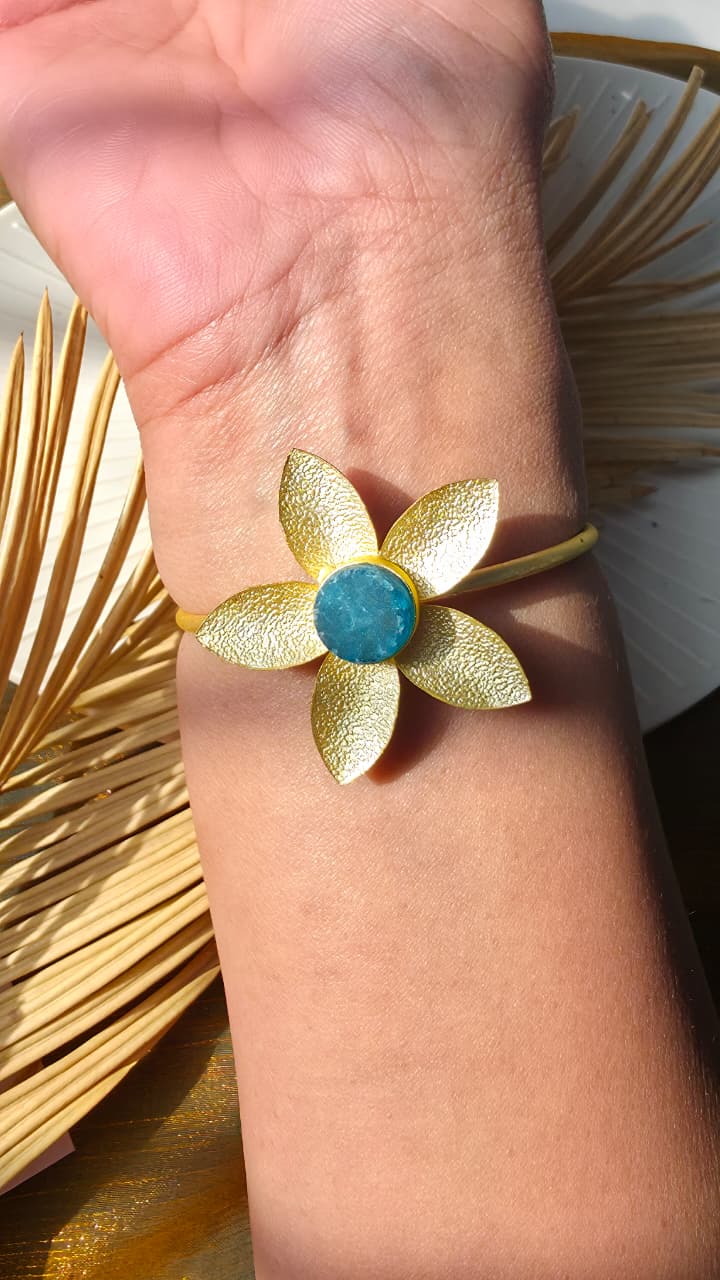 Golden Flora Bracelet