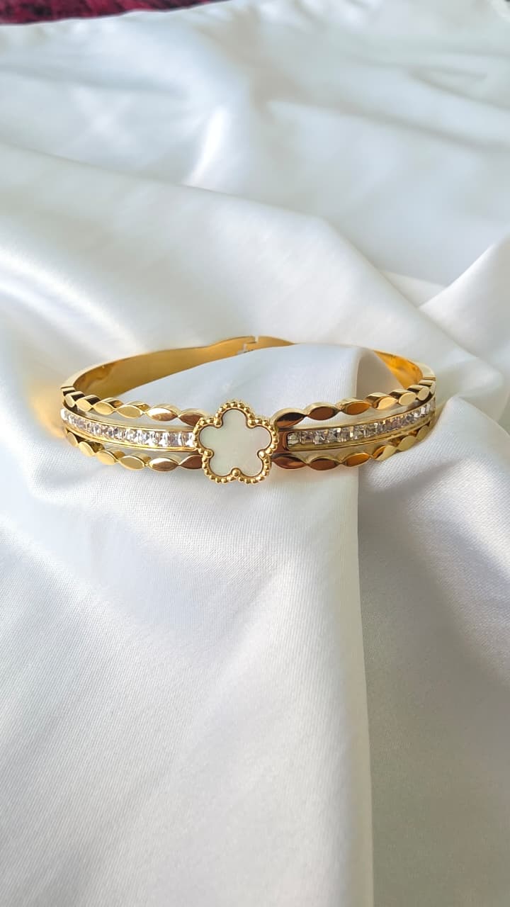 Clover Gold-Plated Bracelet