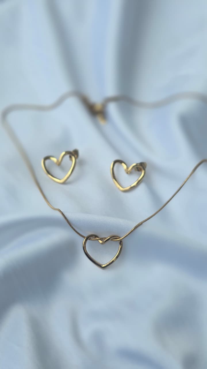 The Sweetheart Silk set