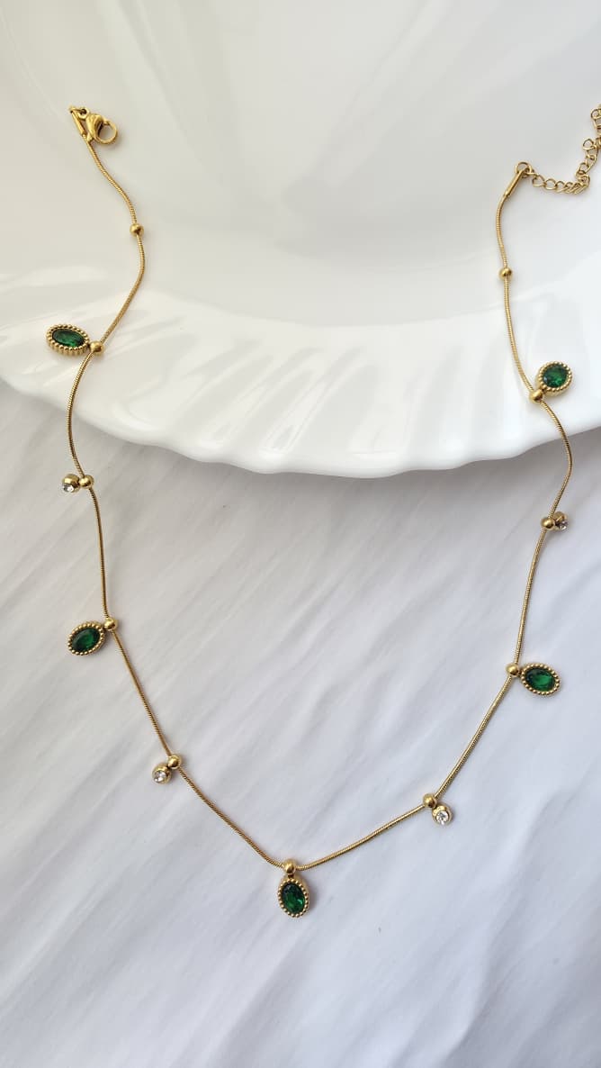 Emerald Dewdrops Necklace