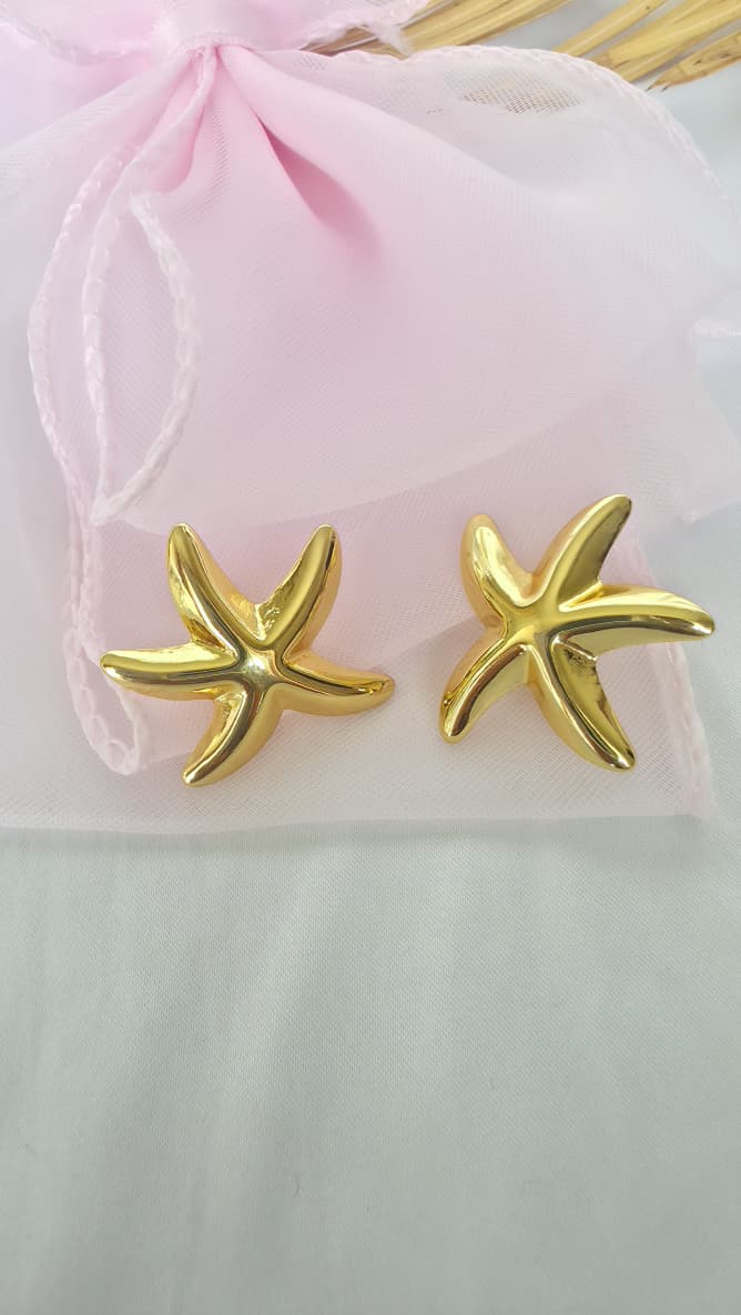 The Puffy Sea Star Studs