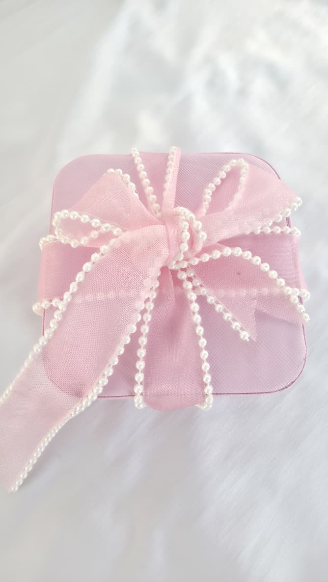 Pink Premium Hamper Box (7 items with free jewelry organizer