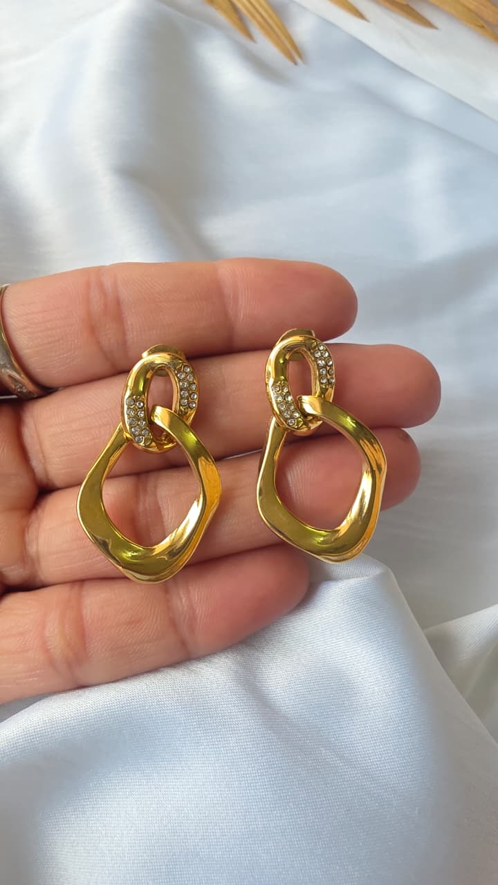 Elegant Gold-Tone Dangle Earrings