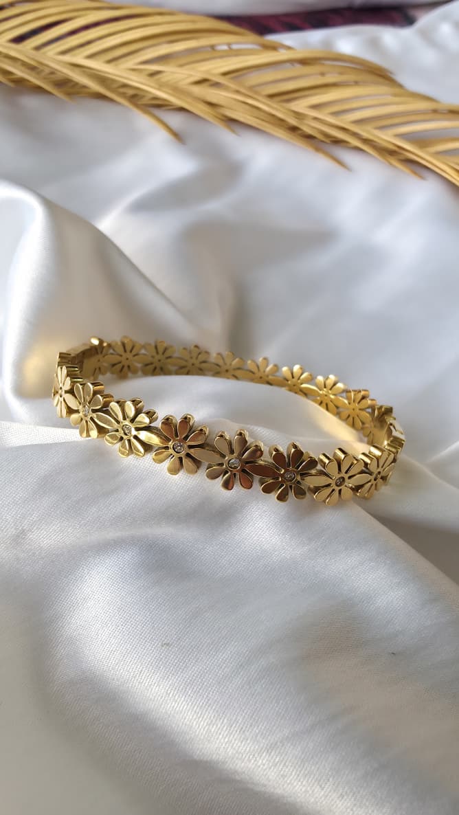 Floral Gold Baby Bracelet