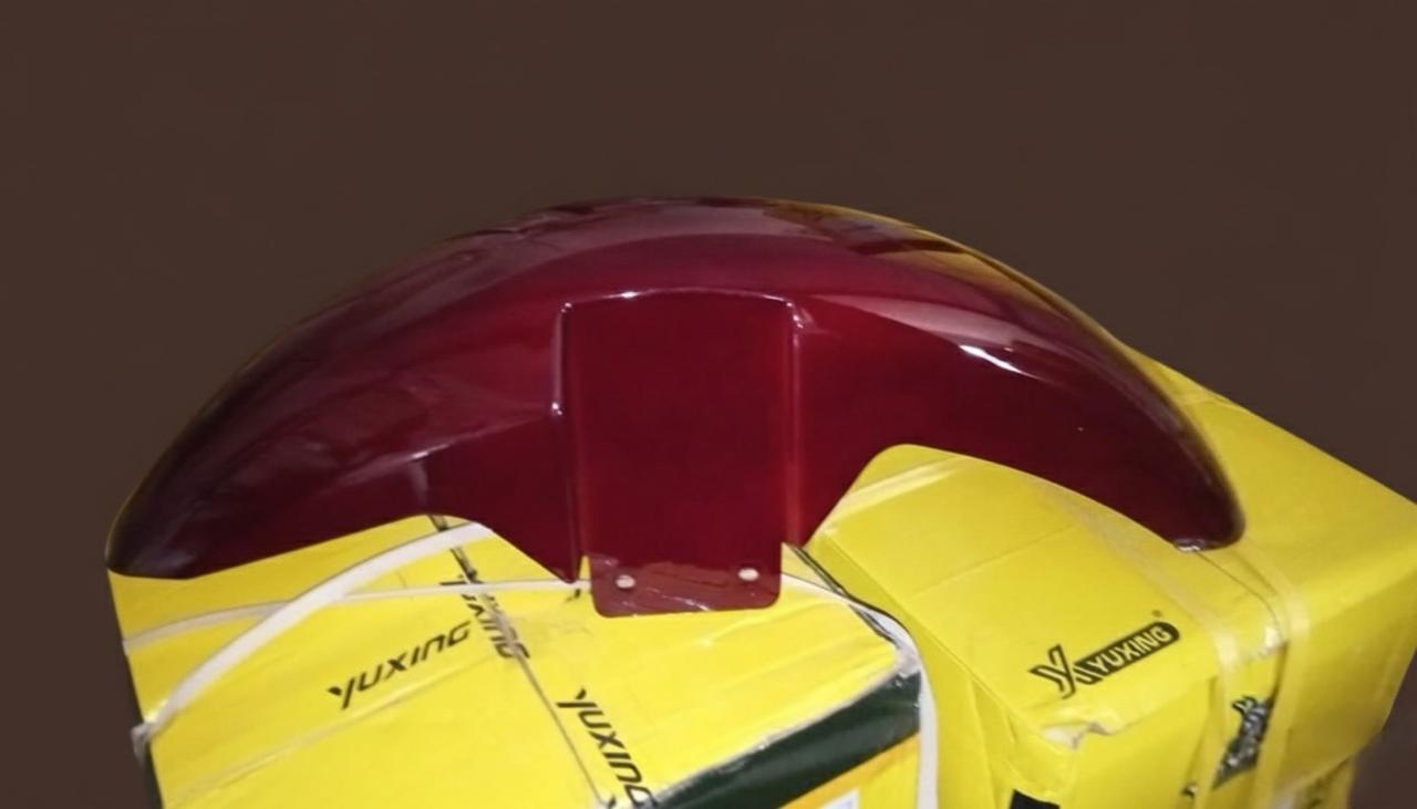 Garde-boue moto rouge