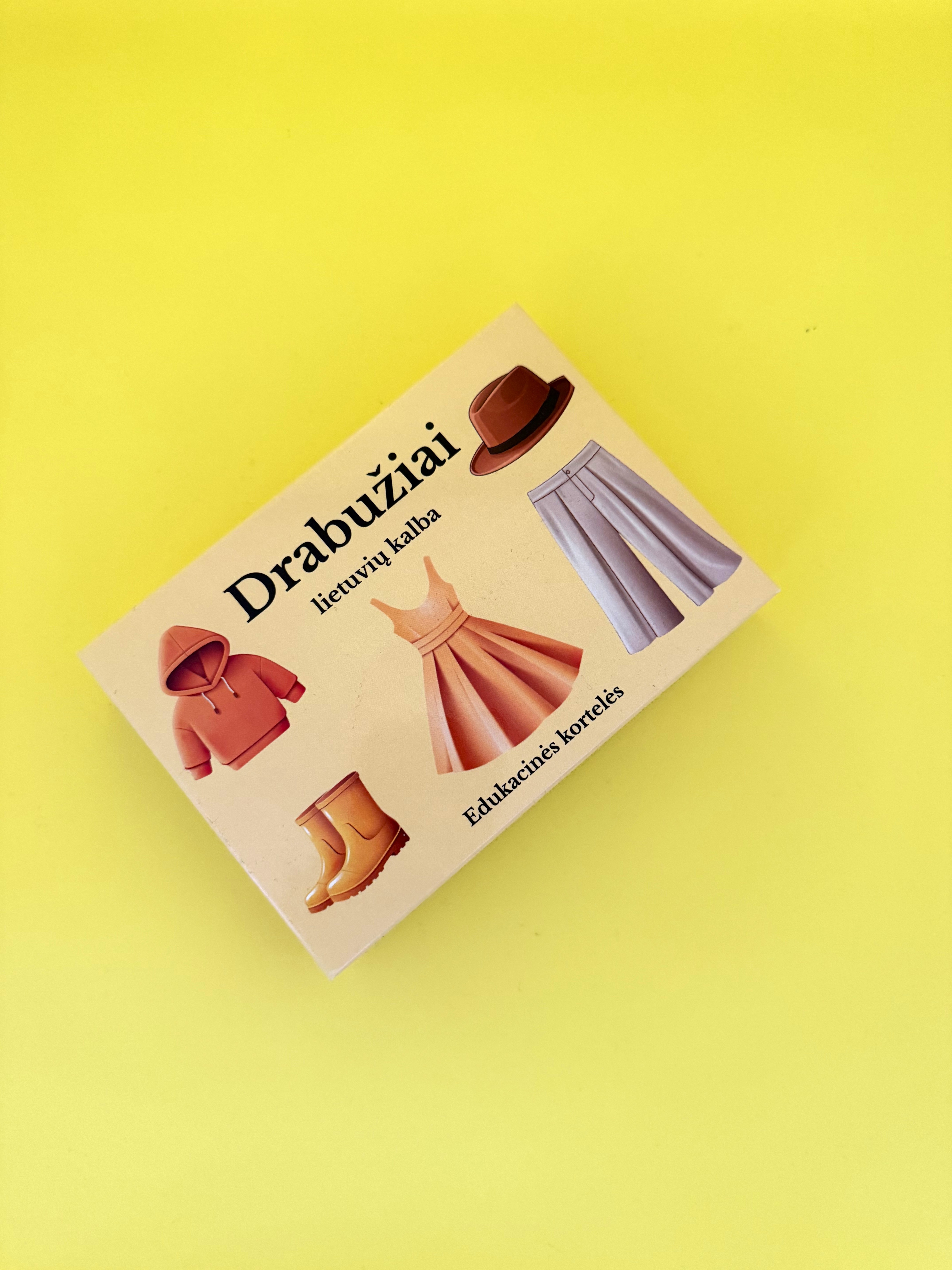 Drabužiai lietuvių kalba