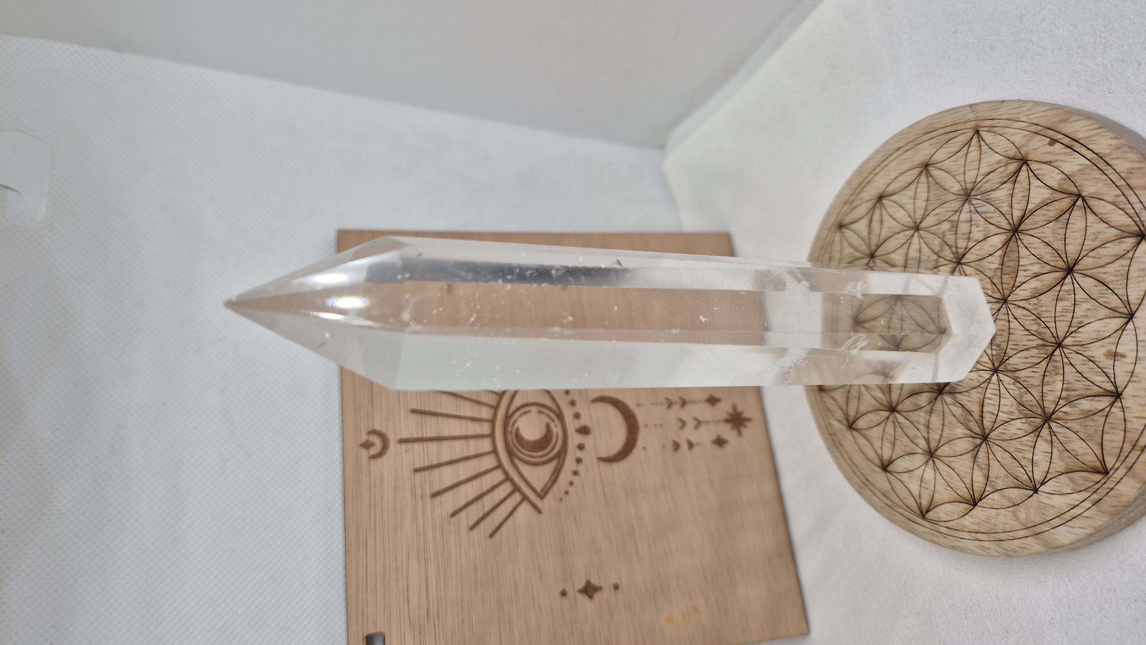 Grande pointe en Cristal de Roche