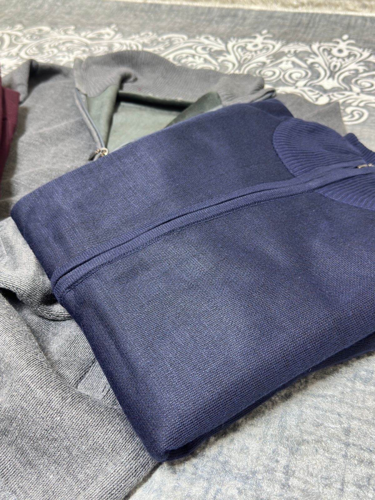 Xhemper - Men's Zip-Up Cardigan