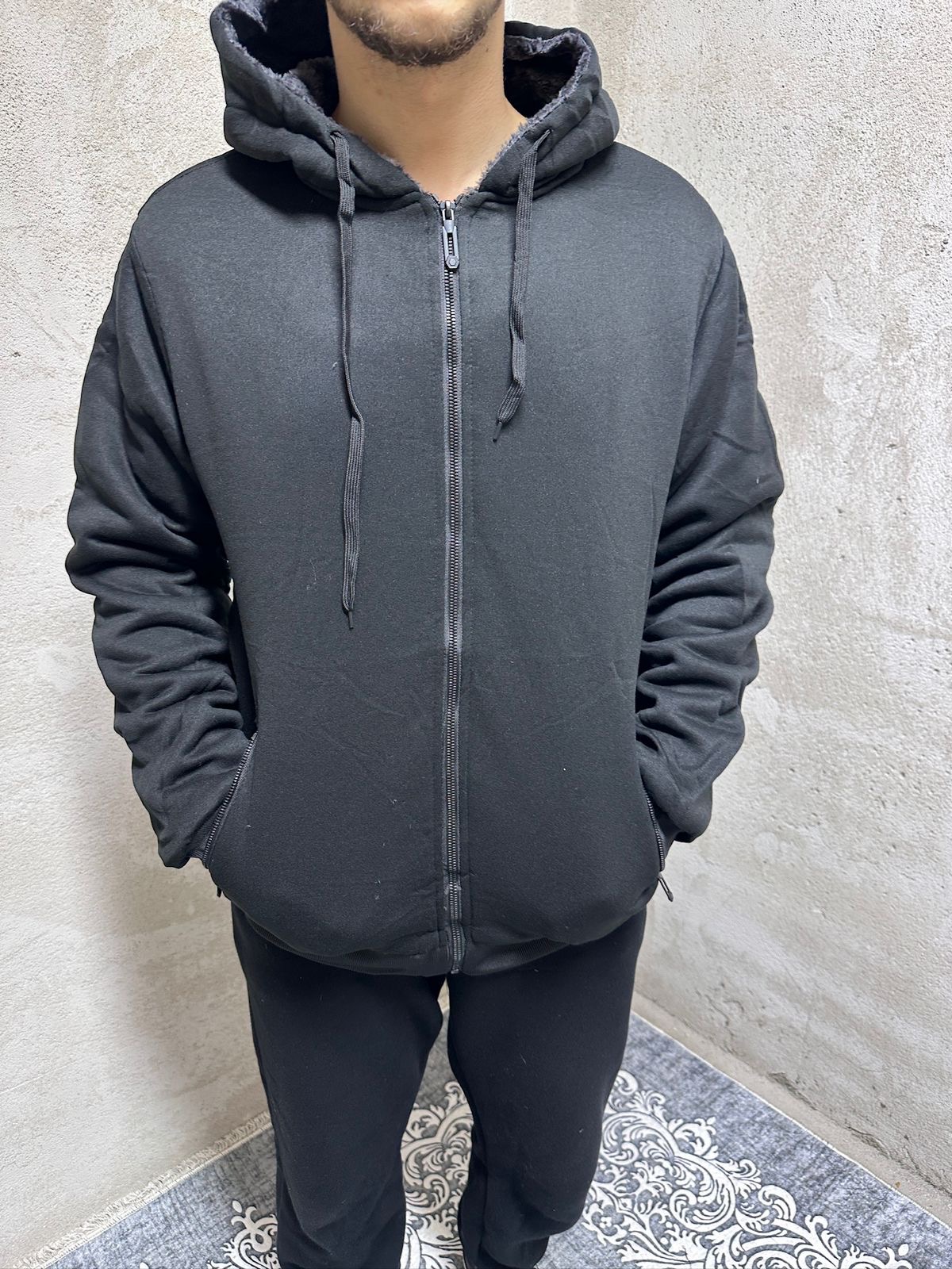 Duks - Black Zip-Up Hoodie