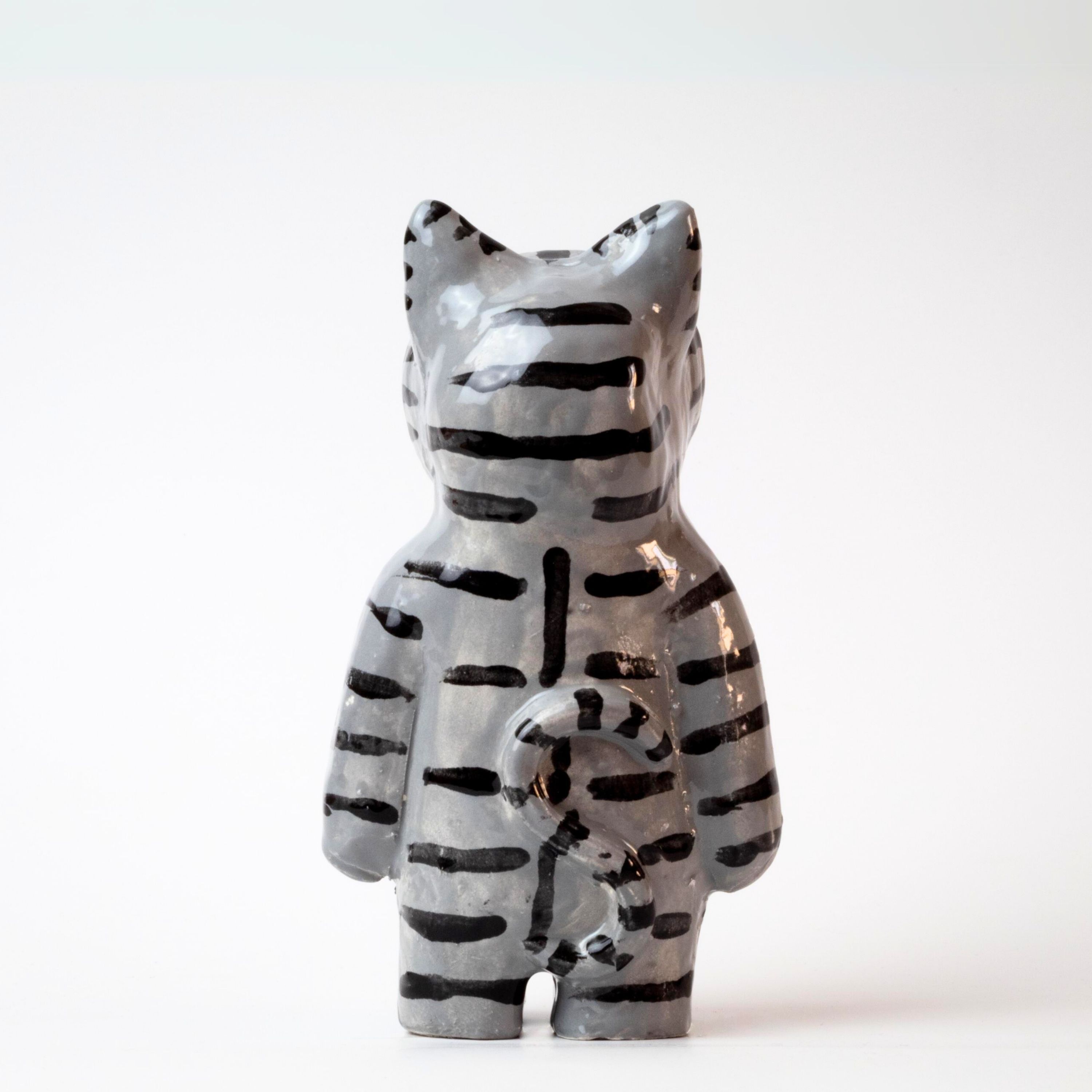 Ceramic Figurine Tabby Cat for Handmade Home Decoration Ceramic Statue Art Sculpture Gift for Cat lover Office Decor Cubicle Cat Decoration