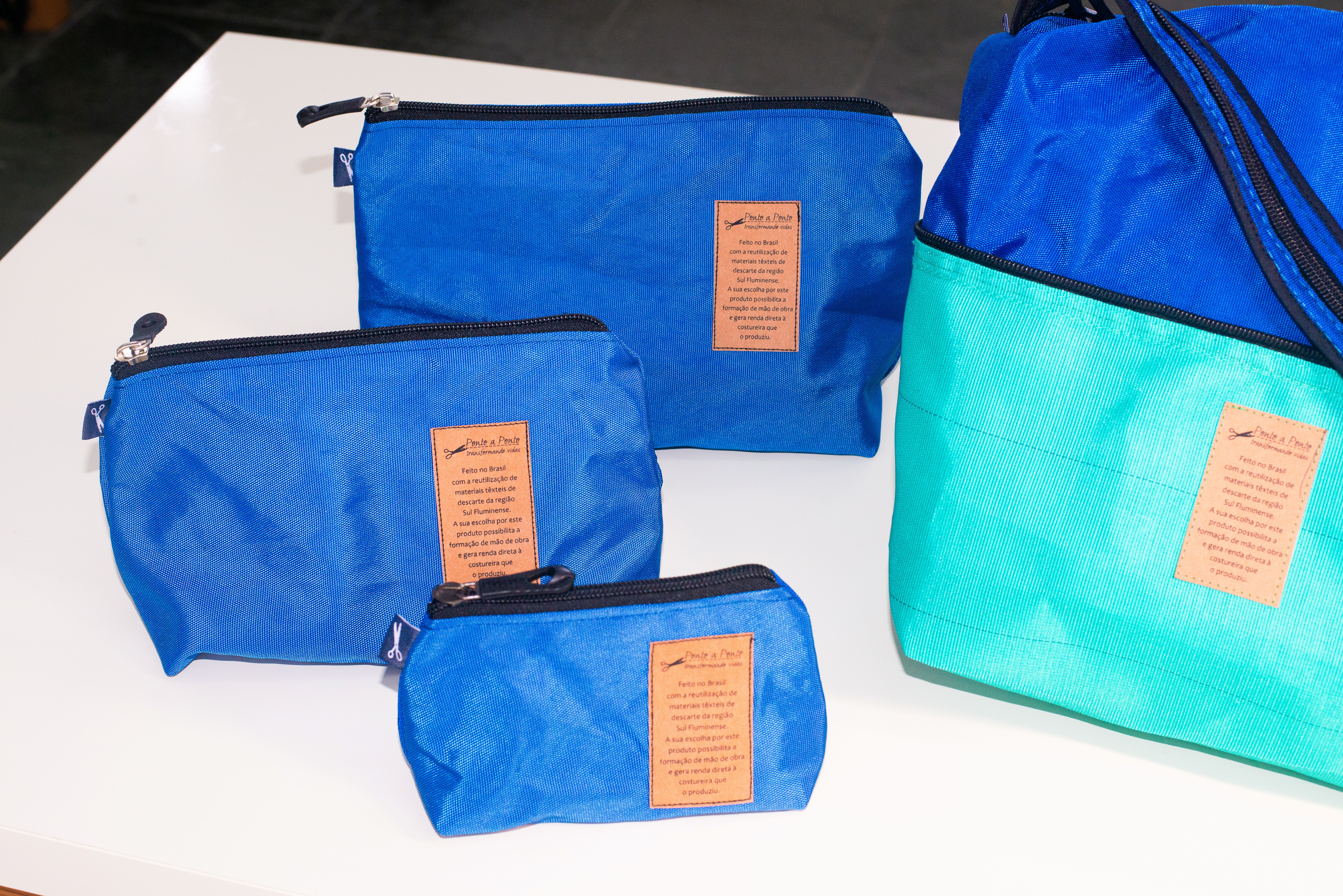 💄 Necessaire Sustentável Tamanho G Cor Azul