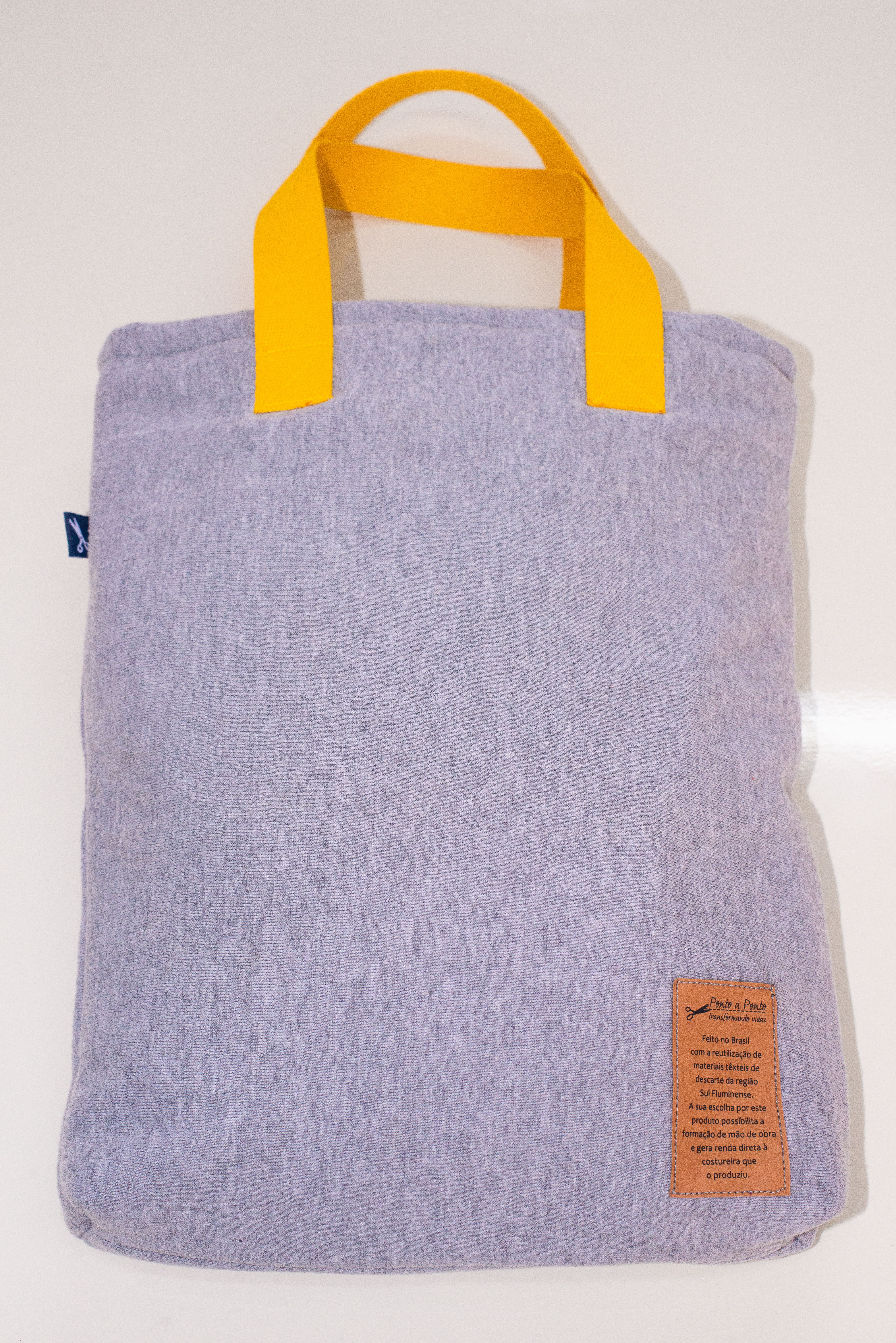 👜 Bolsa Sustentável Handmade cor cinza com alça amarela