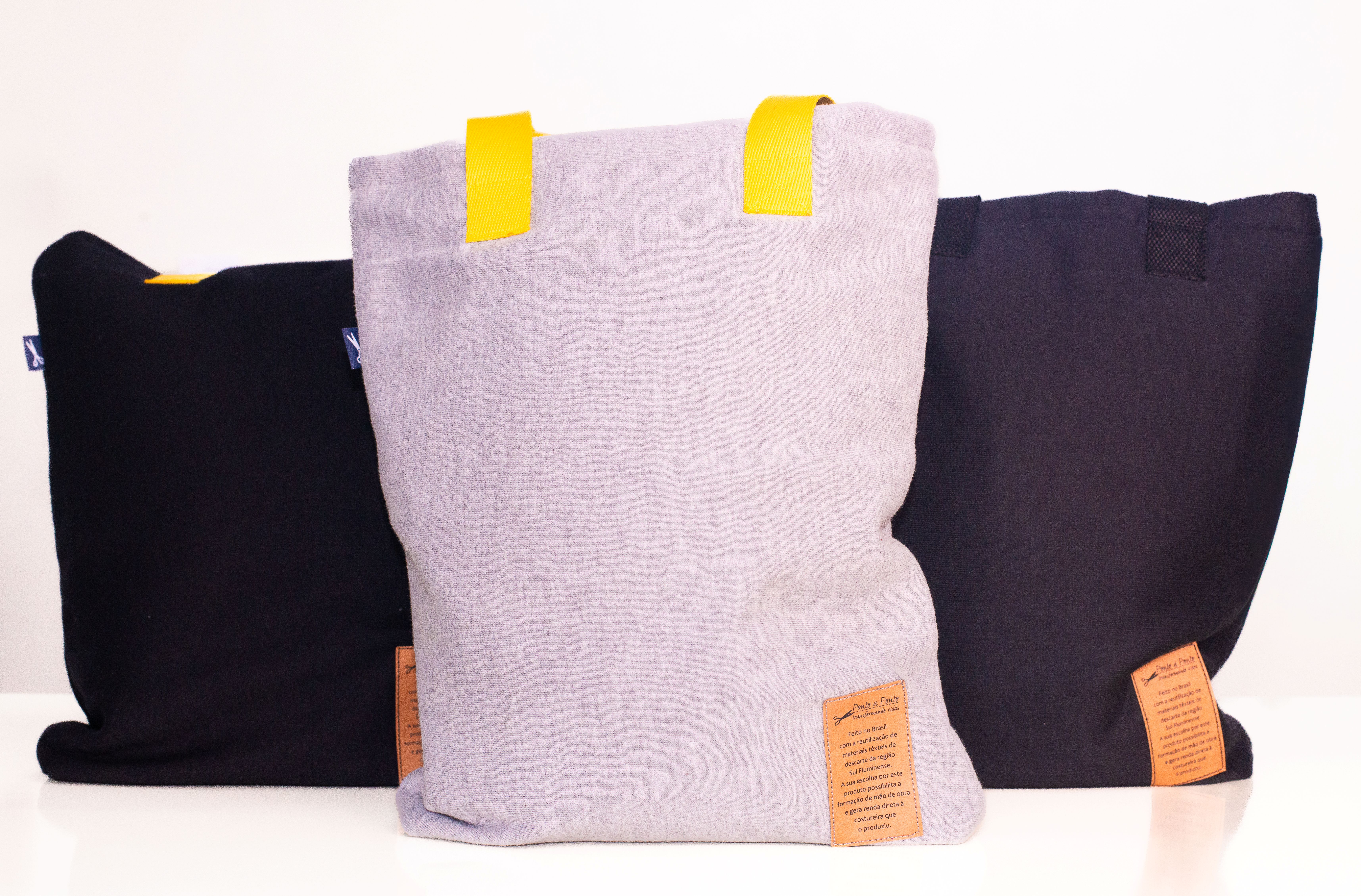 👜 Bolsa Sustentável Handmade cor cinza com alça amarela